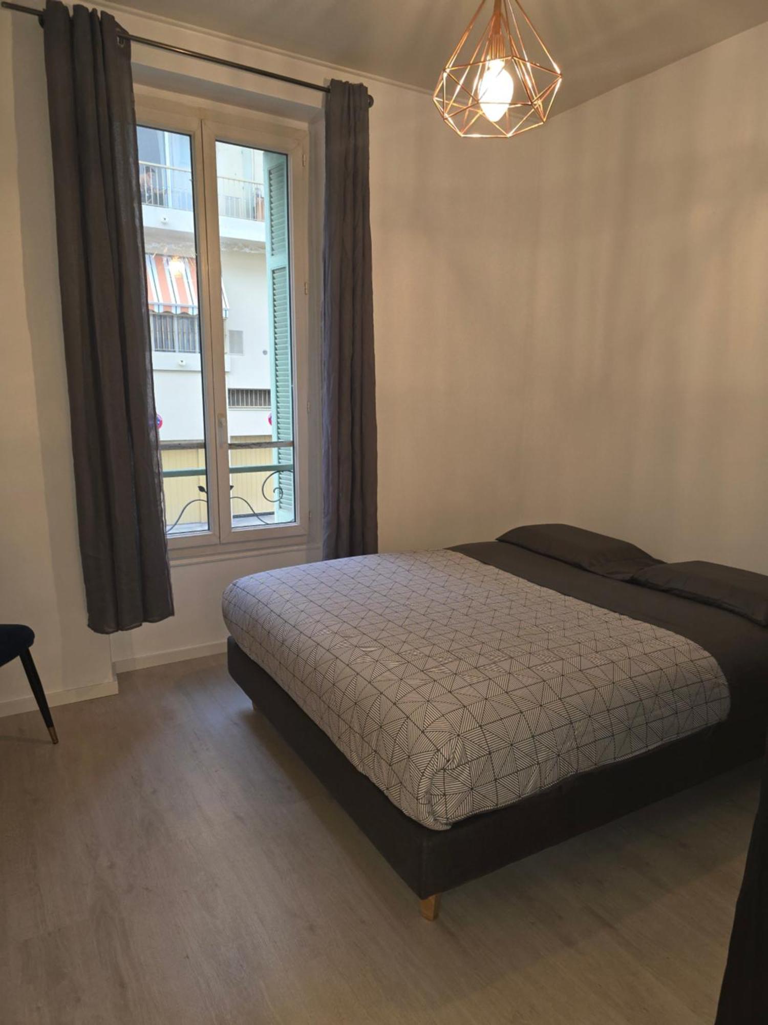 Appartement Cosy Moderne Calme Hyper Centre Gare Sncf Nice Exteriör bild